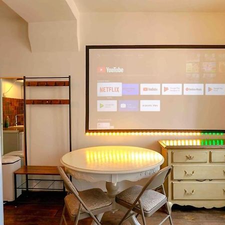 Studio With Home Cinema@Paris Chatelet 외부 사진