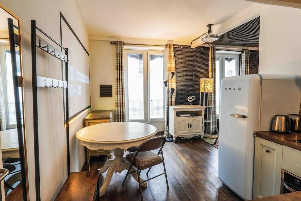Studio With Home Cinema@Paris Chatelet 외부 사진